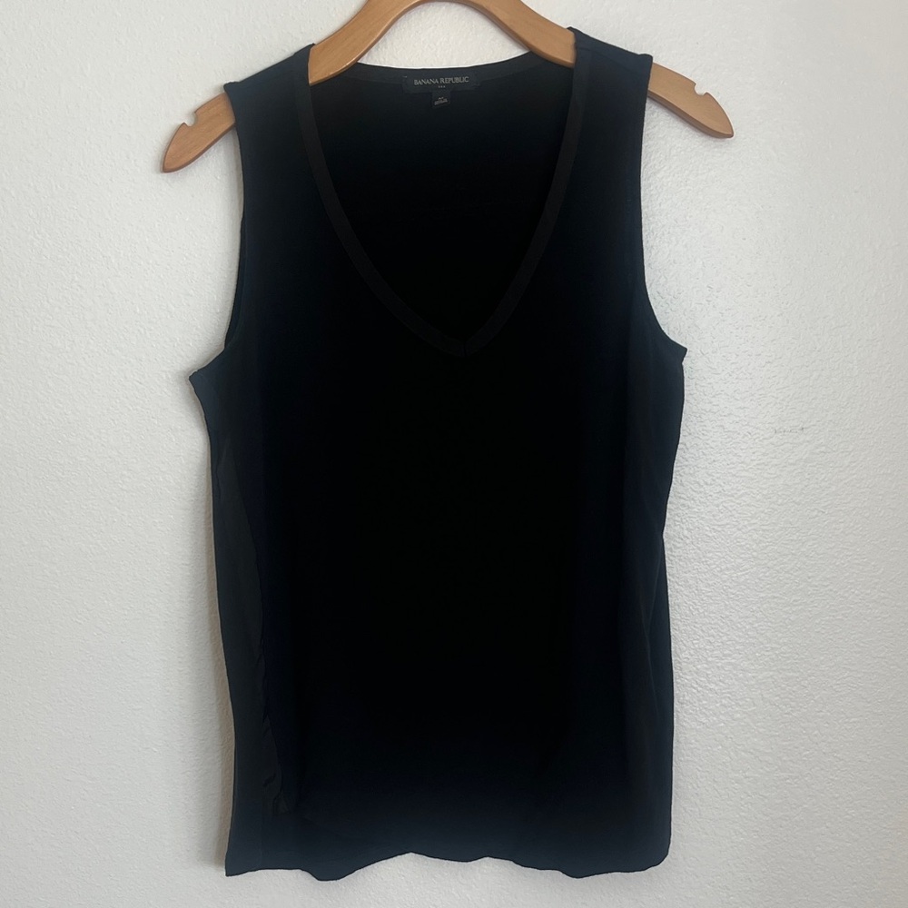 Banana Republic Black Sleeveless Top